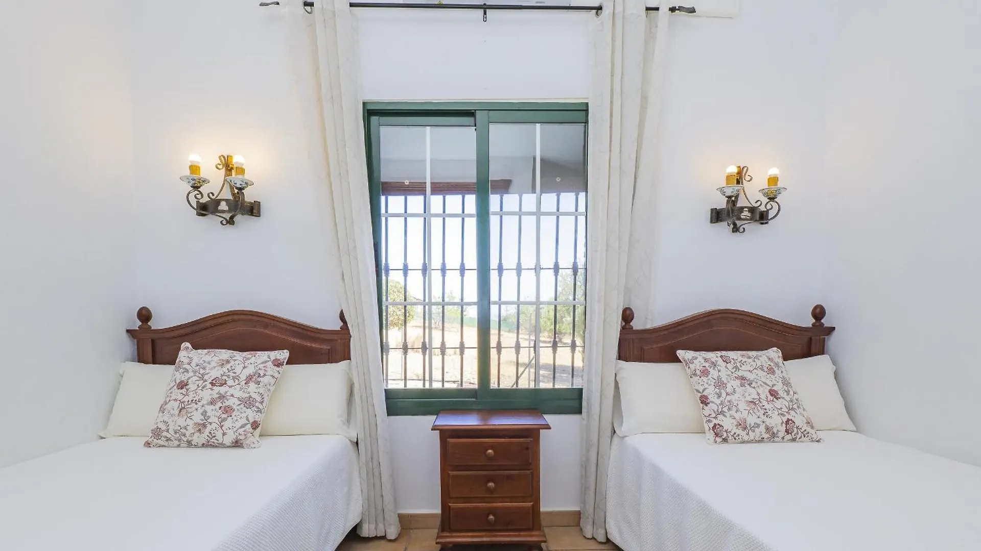 Holiday home Cubo'S Finca Colores De Alhaurin Alhaurin el Grande
