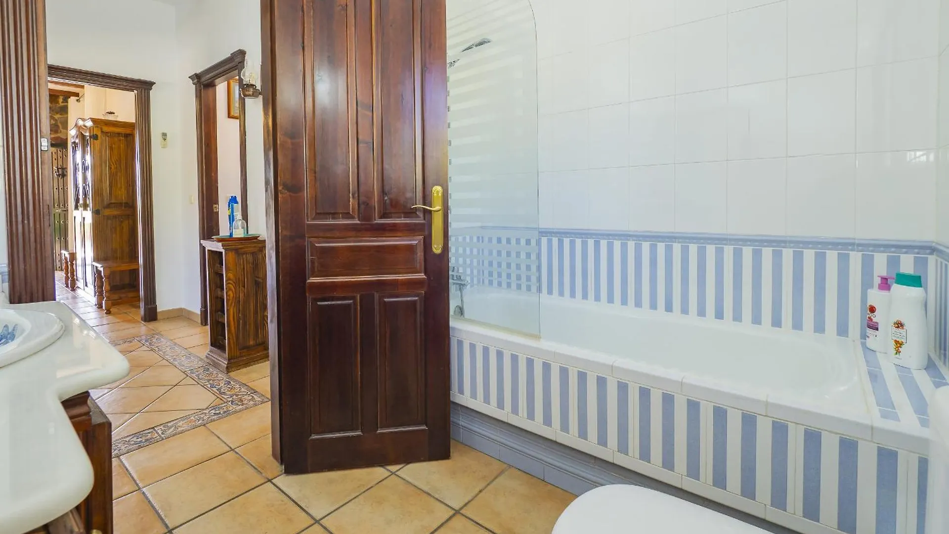 Holiday home Cubo'S Finca Colores De Alhaurin Alhaurin el Grande