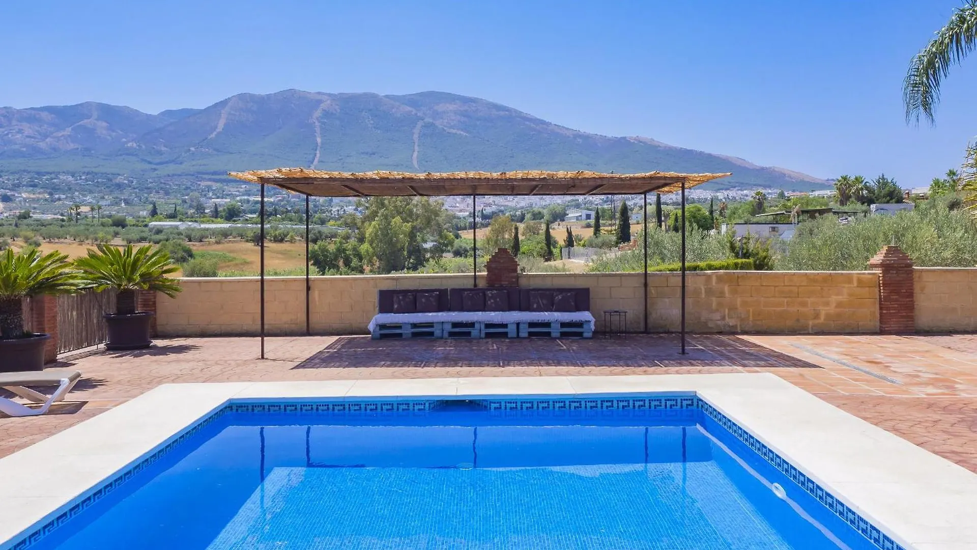 Cubo'S Finca Colores De Alhaurin Alhaurin el Grande Holiday home